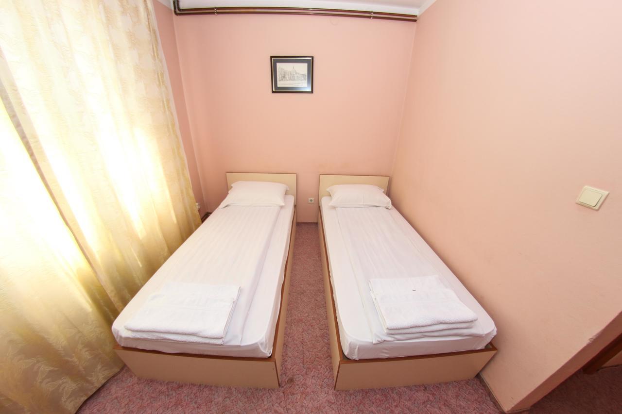 Hotel Ada - Otoka Сараево Экстерьер фото