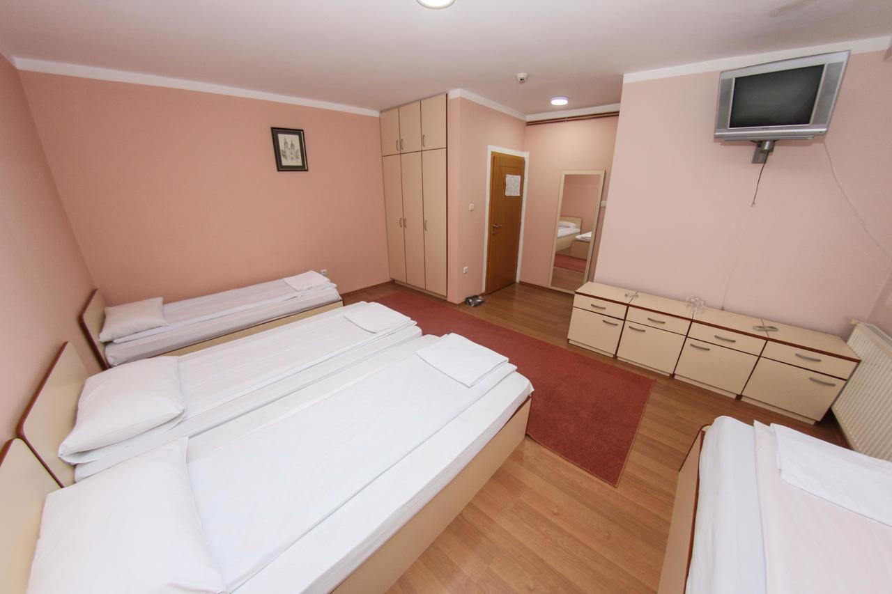 Hotel Ada - Otoka Сараево Экстерьер фото